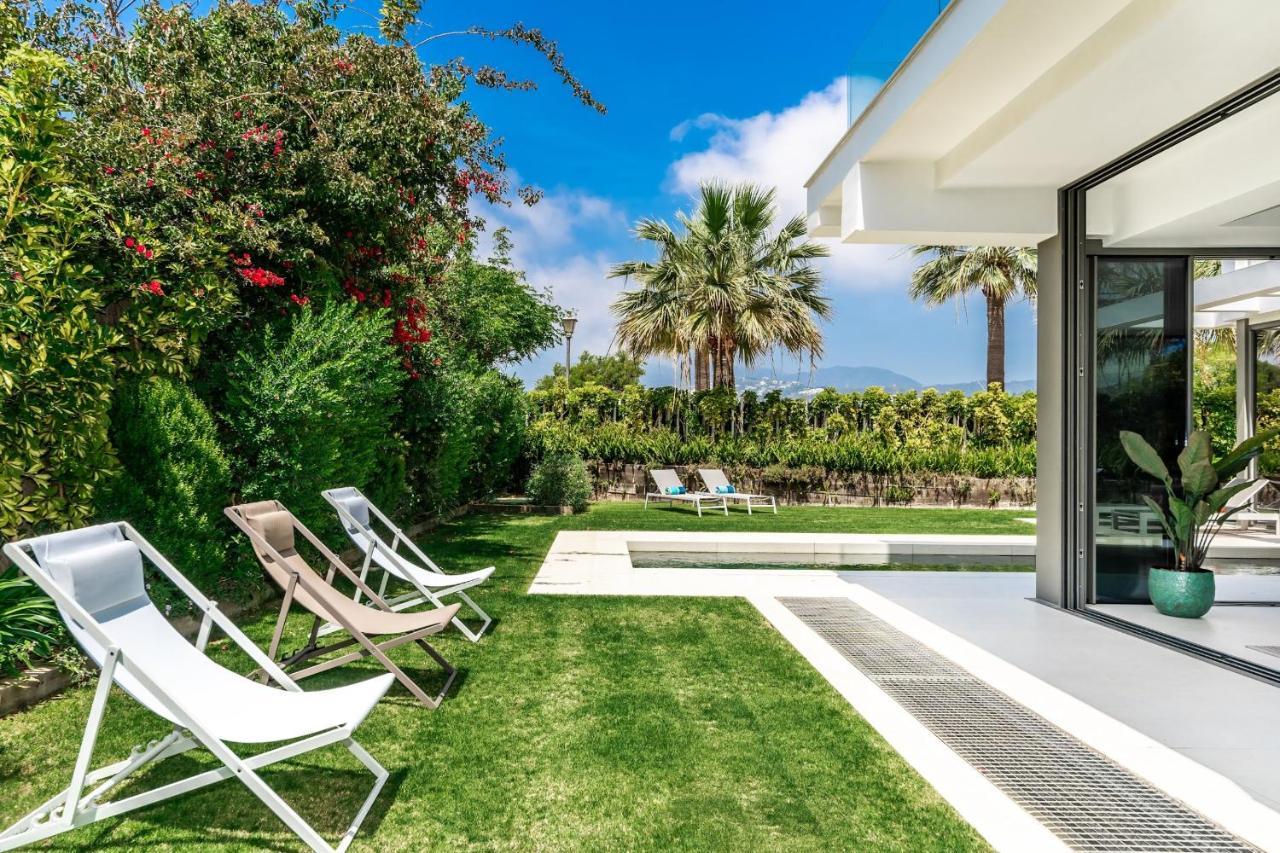 All About Villa Gladiolo Marbella Exterior photo